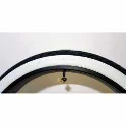 Custom Vélo Pneu Beach Bum 26 X 3.00 Flanc Blanc 70-559 -Pneu Vélo Soldes Boutique pneu beach bum 26 x 300 flanc blanc 70 559 2