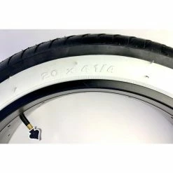 Custom Vélo Pneu Street Hog III 20 X 4 1/4 Flanc Blanc -Pneu Vélo Soldes Boutique pneu velo fatbike street hog iii 20 x 4 14 flanc blanc 2